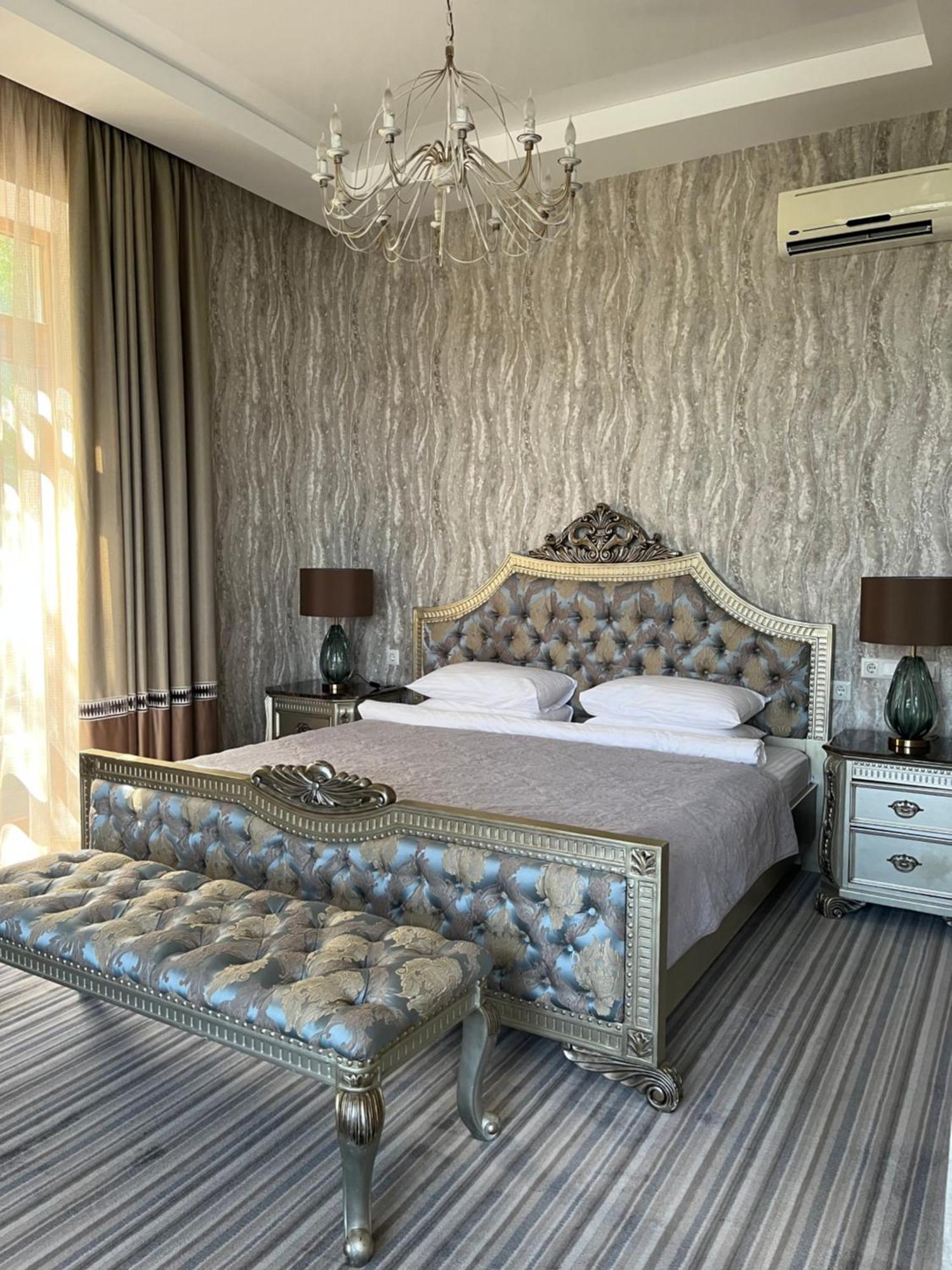 Villa-Sofia Mini-Hotel Odessa Buitenkant foto