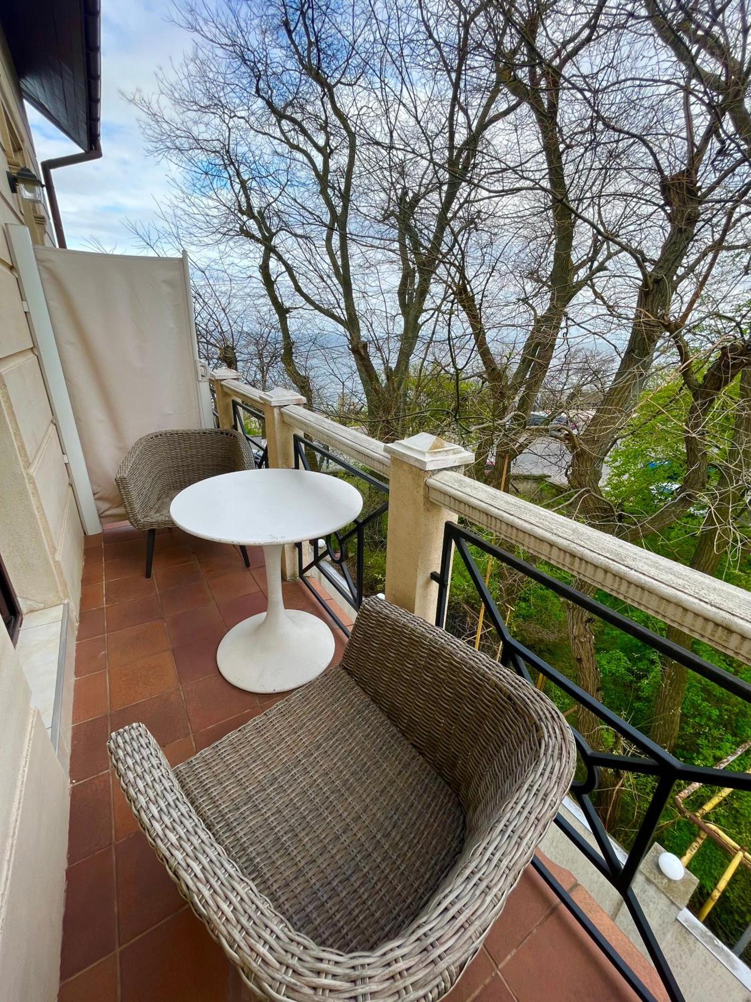 Villa-Sofia Mini-Hotel Odessa Buitenkant foto