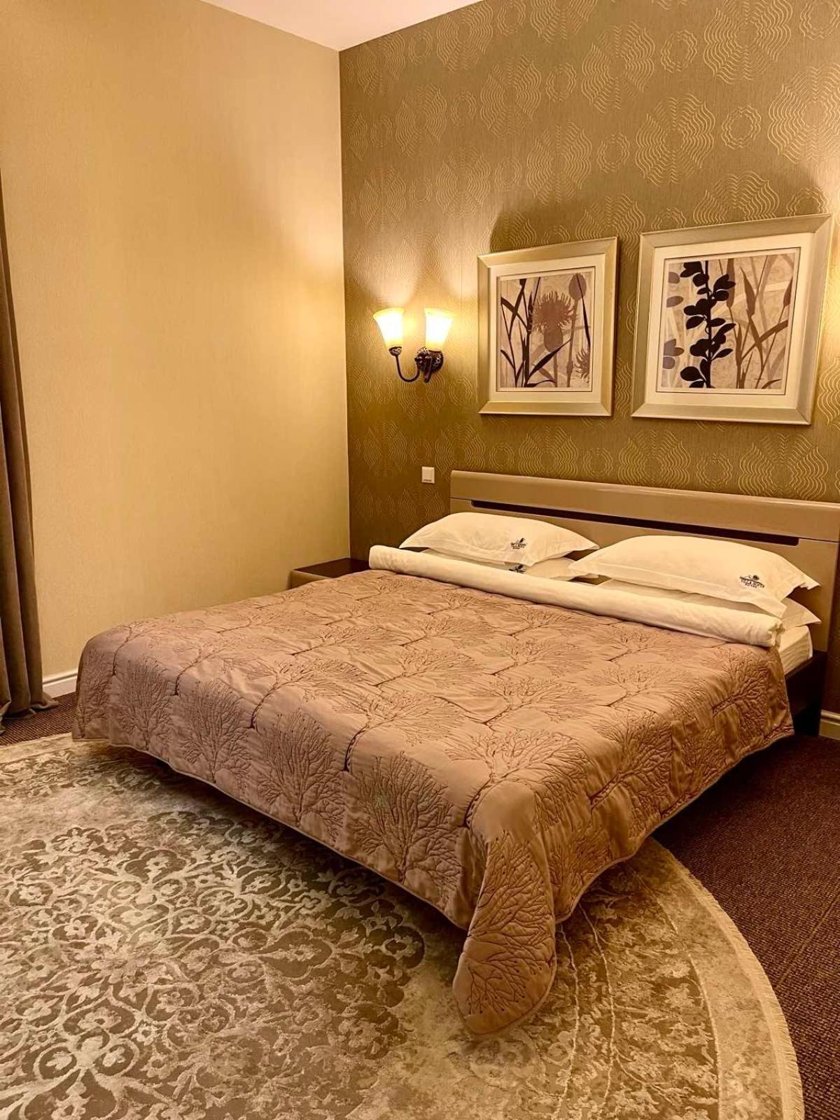 Villa-Sofia Mini-Hotel Odessa Buitenkant foto